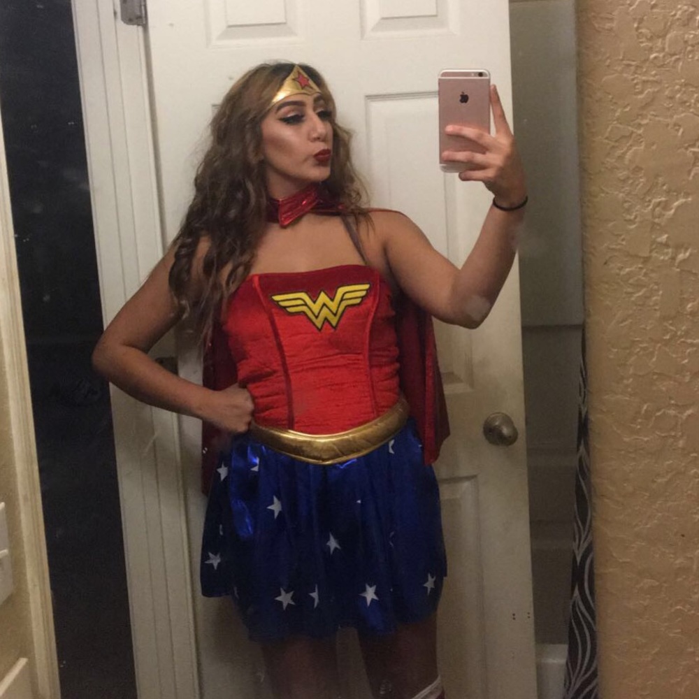 Full Wonder Woman Halloween Costume